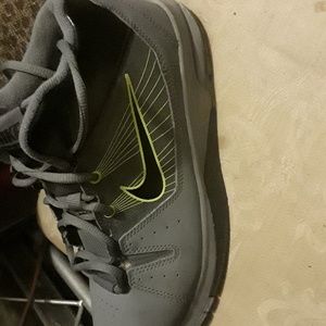 Nike tennis shoes